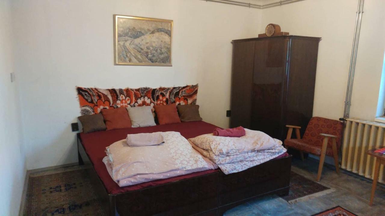 Hotel Oncsa Vendeghaz Gyöngyös Exteriér fotografie