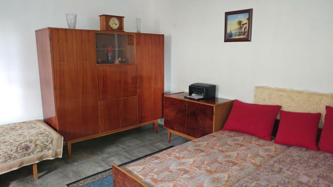 Hotel Oncsa Vendeghaz Gyöngyös Exteriér fotografie